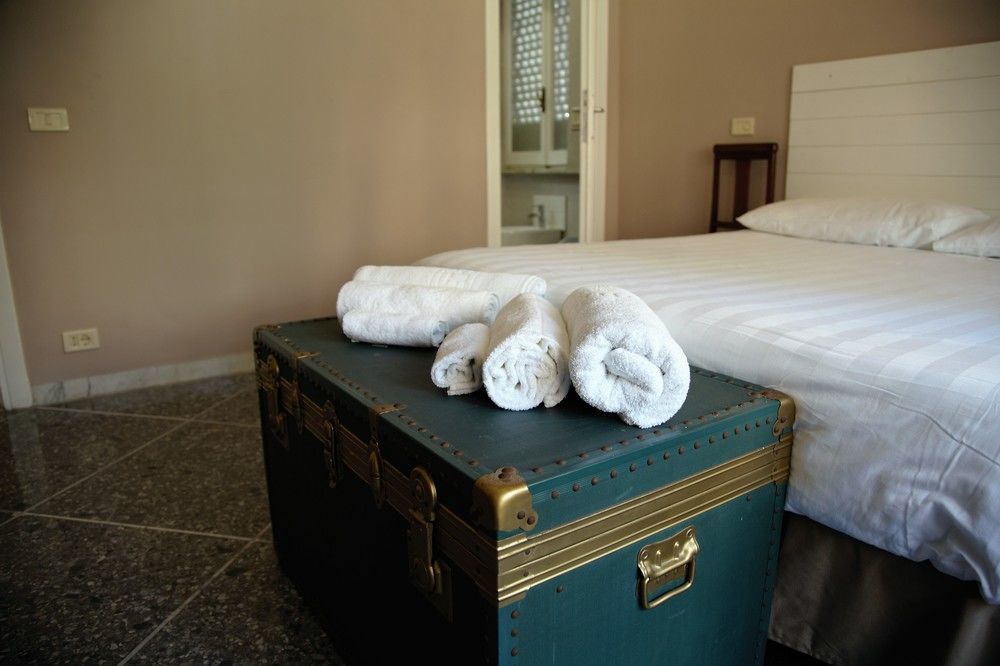 Roma Talenti Breme B&B Buitenkant foto