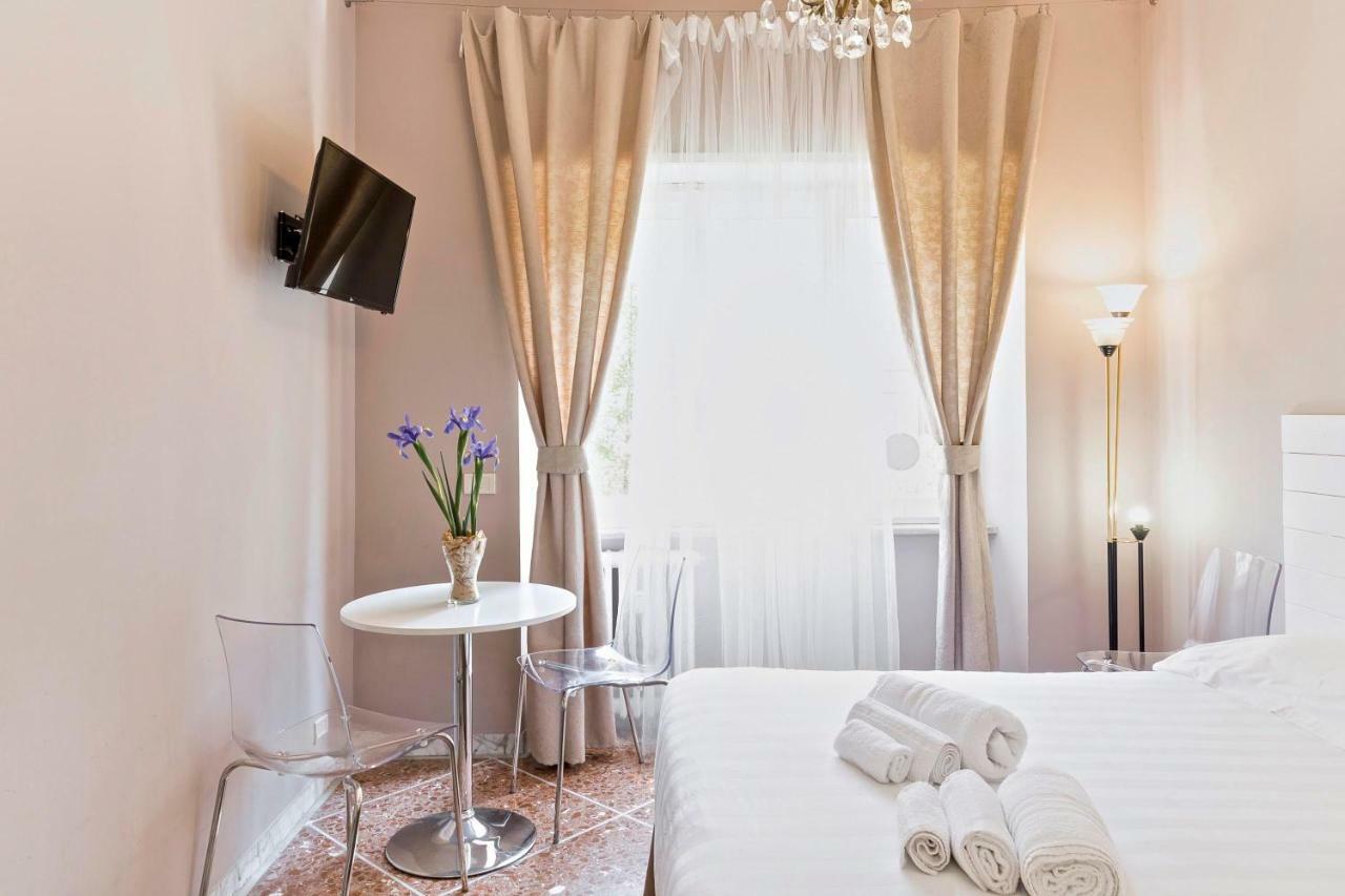 Roma Talenti Breme B&B Buitenkant foto